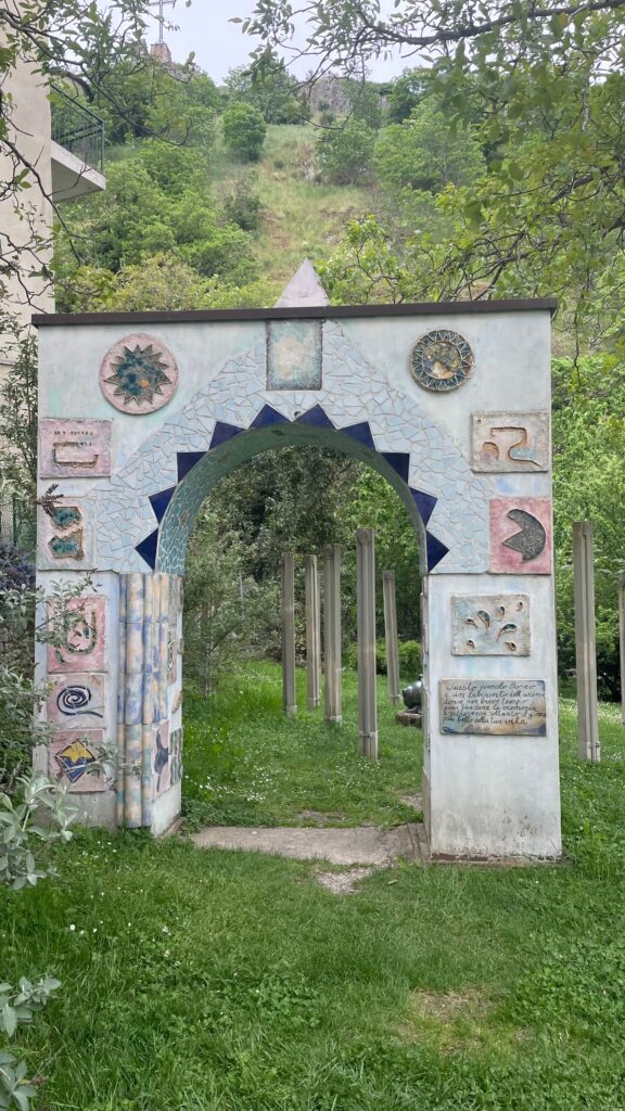 L'arco delle favole per gli occhi dell'infanzia