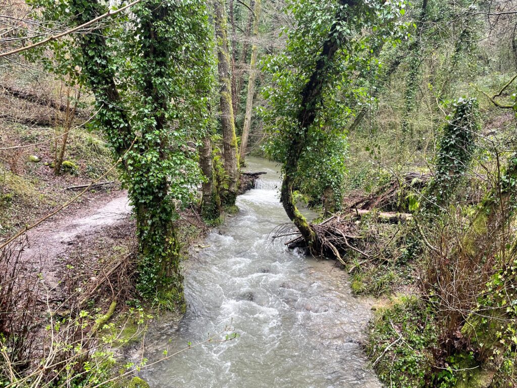 Paesaggi lungo il sentiero Paraturo
